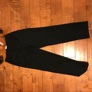 Black Chanel Skinny Pants 💍